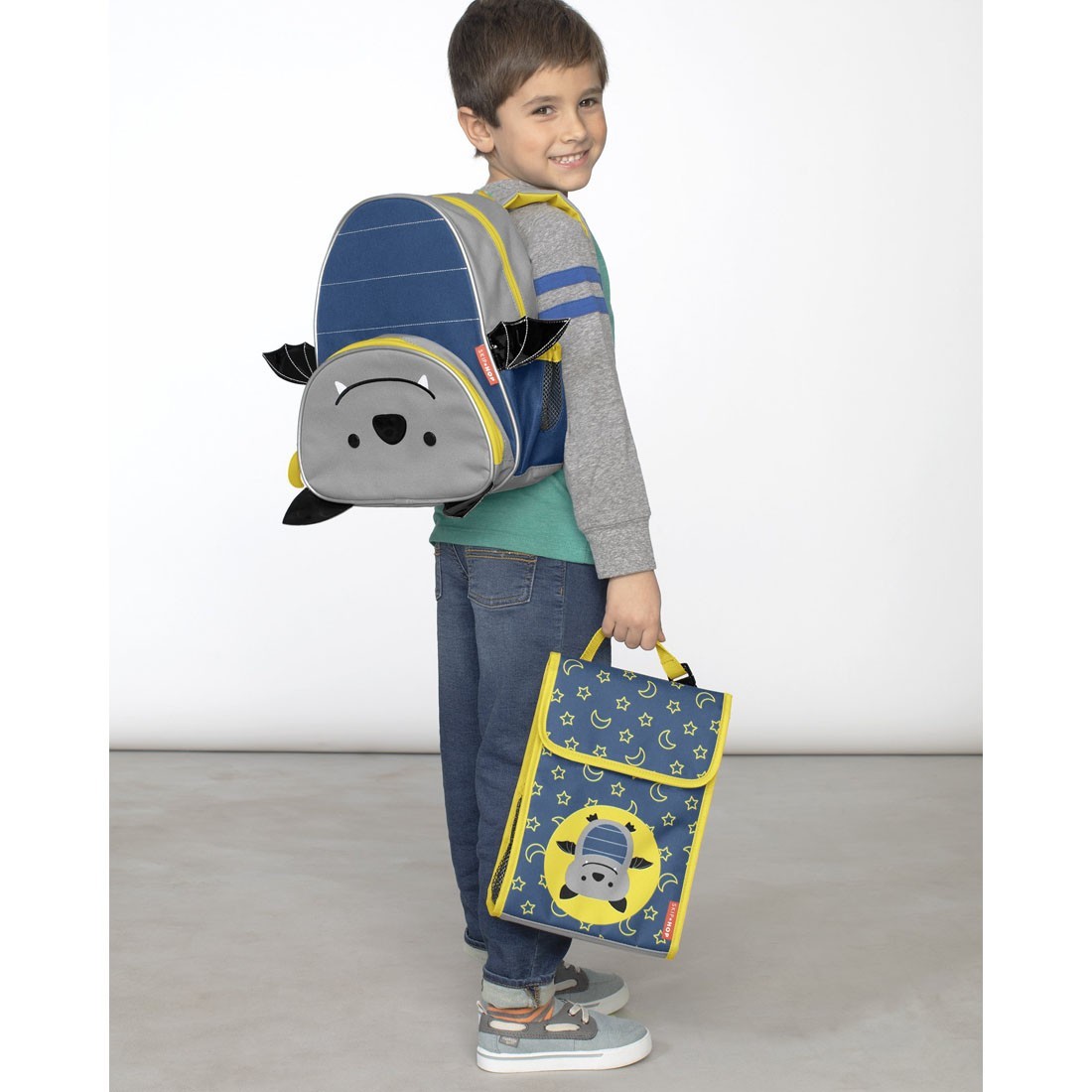 https://theoutfit.me/30723-thickbox_default/skip-hop-zoo-insulated-kids-lunch-bag-bat.jpg