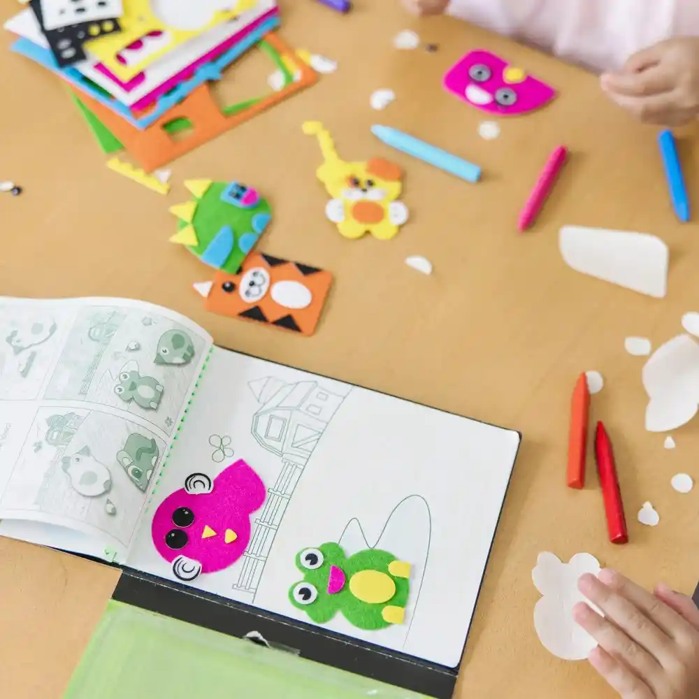 Melissa & Doug On-the-Go Craft Activity Set - Felt Friends Stickers - Image 3