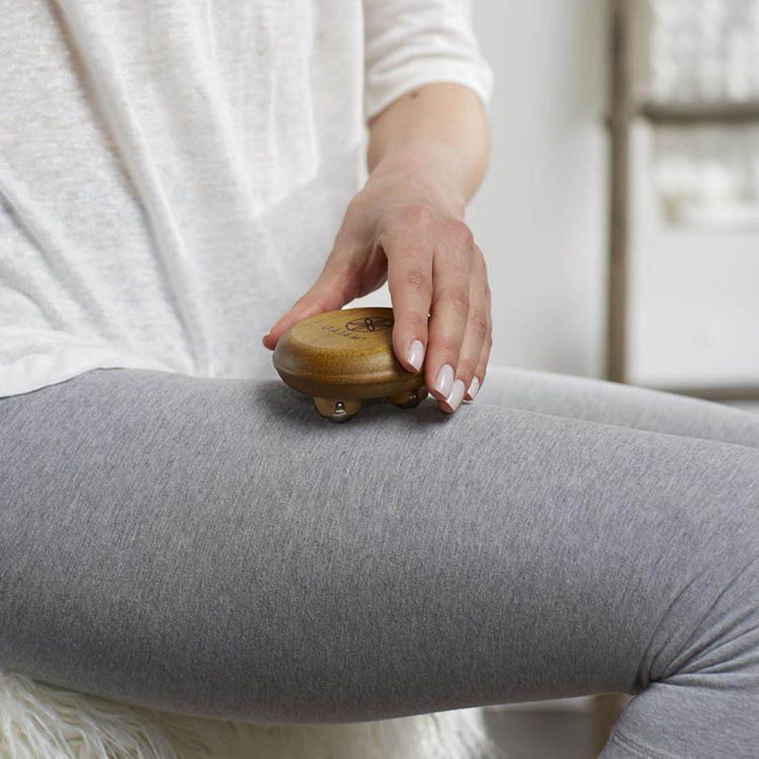 GAIAM Relax Hand Held Massager - Image 3