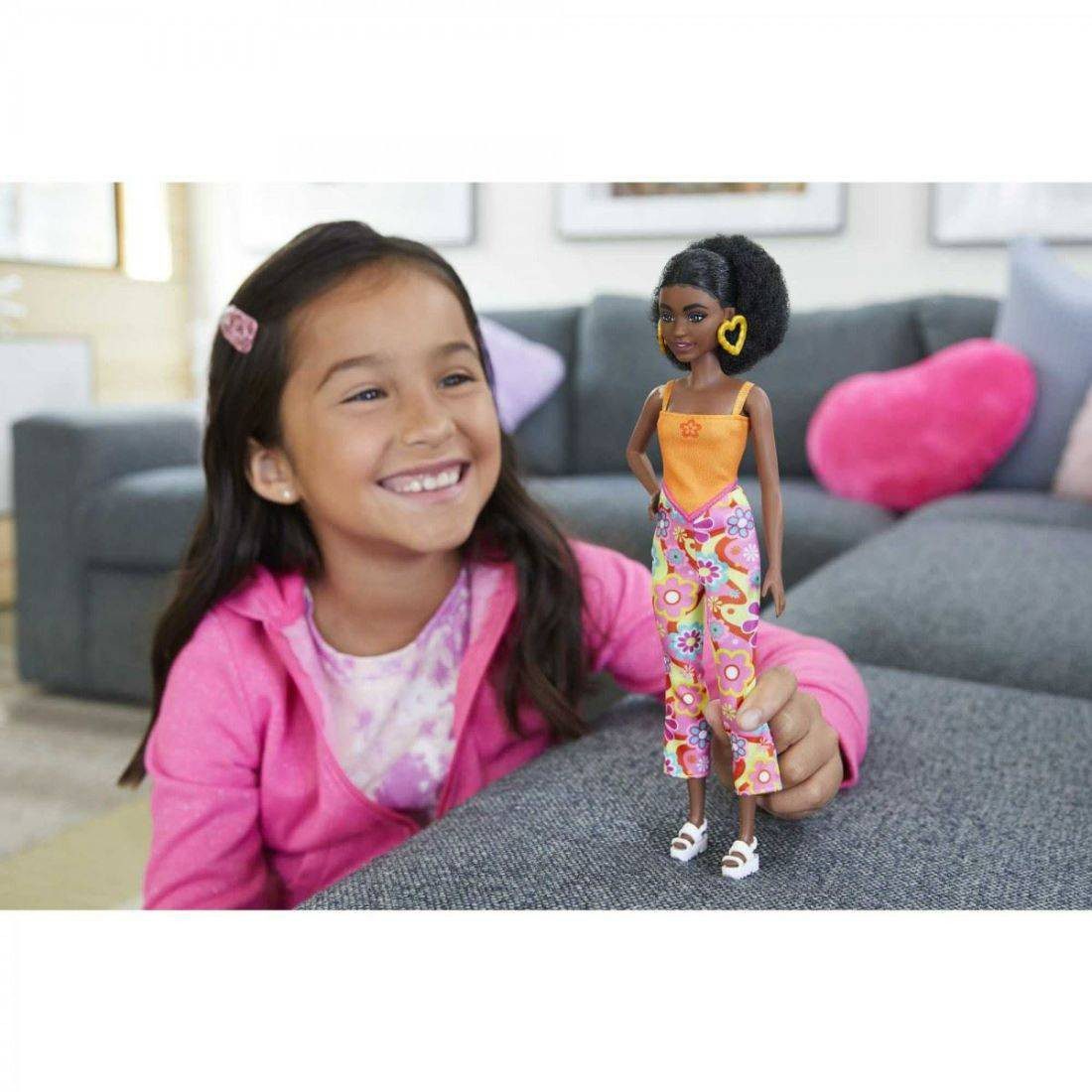 Barbie Fashionistas Doll With Curly Black Hair And Petite Body - Image 3