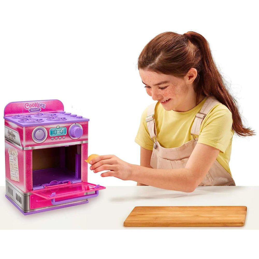 Moose Cookeez Makery Cinnamon Treatz Oven Playset - Image 3