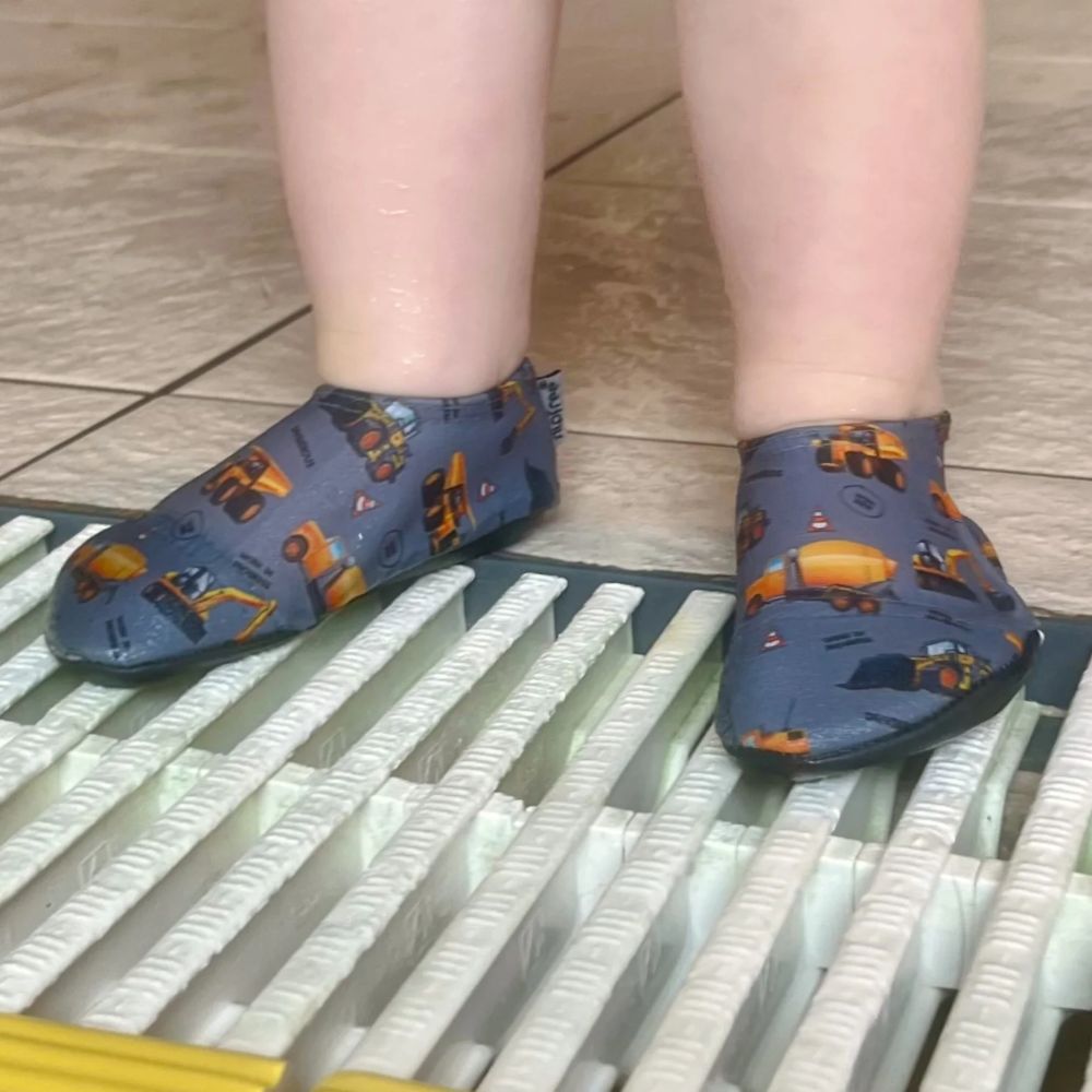 SlipStop Mixer Anti-Slip Kids Shoes - Image 2